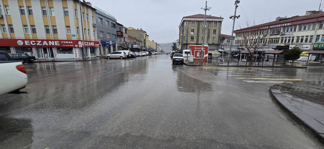 Meteoroloji haritası renklendi! Konya’da yüzler gülüyor 8